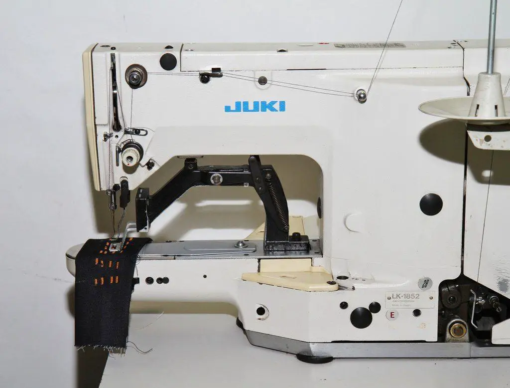 Bar tack Sewing Machine II Study on bar tack sewing machine with thread path diagram and sample production.